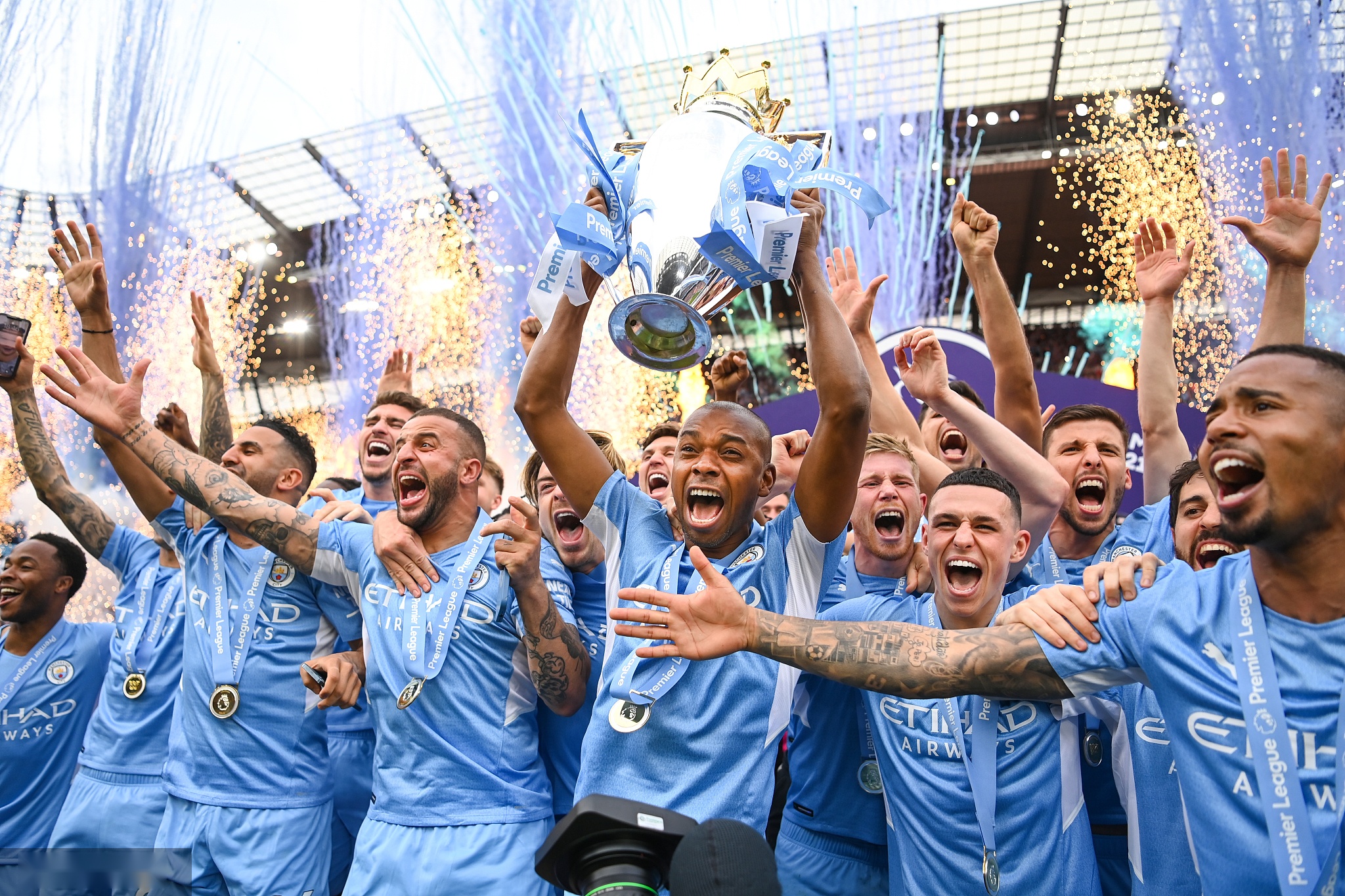 事中表现出 事中表现出